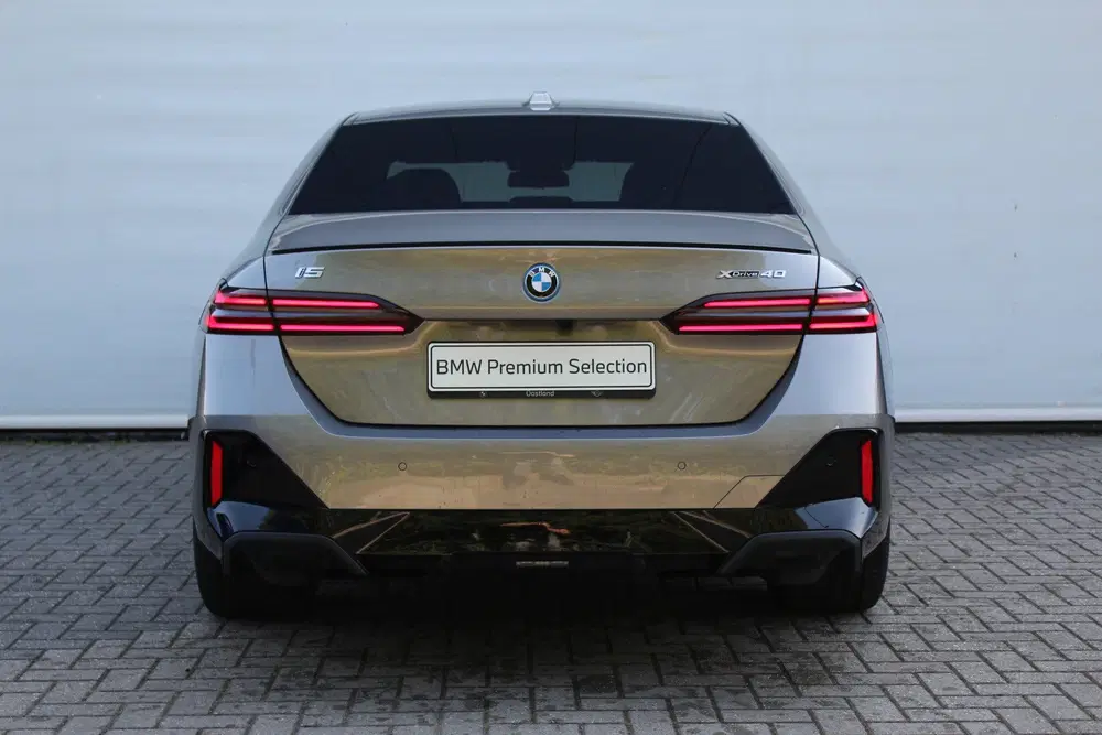BMW i5 xDrive40 M Sport uit 2026, foto 5