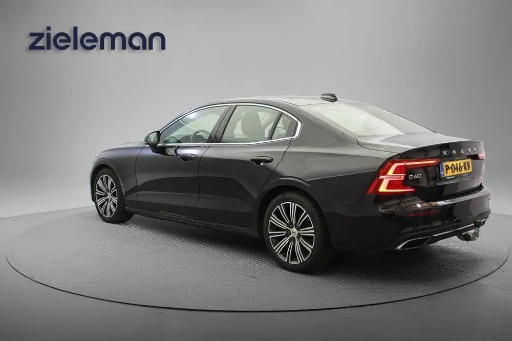 Volvo S60 2.0 B3 Inscription Automaat uit 2022, foto 2