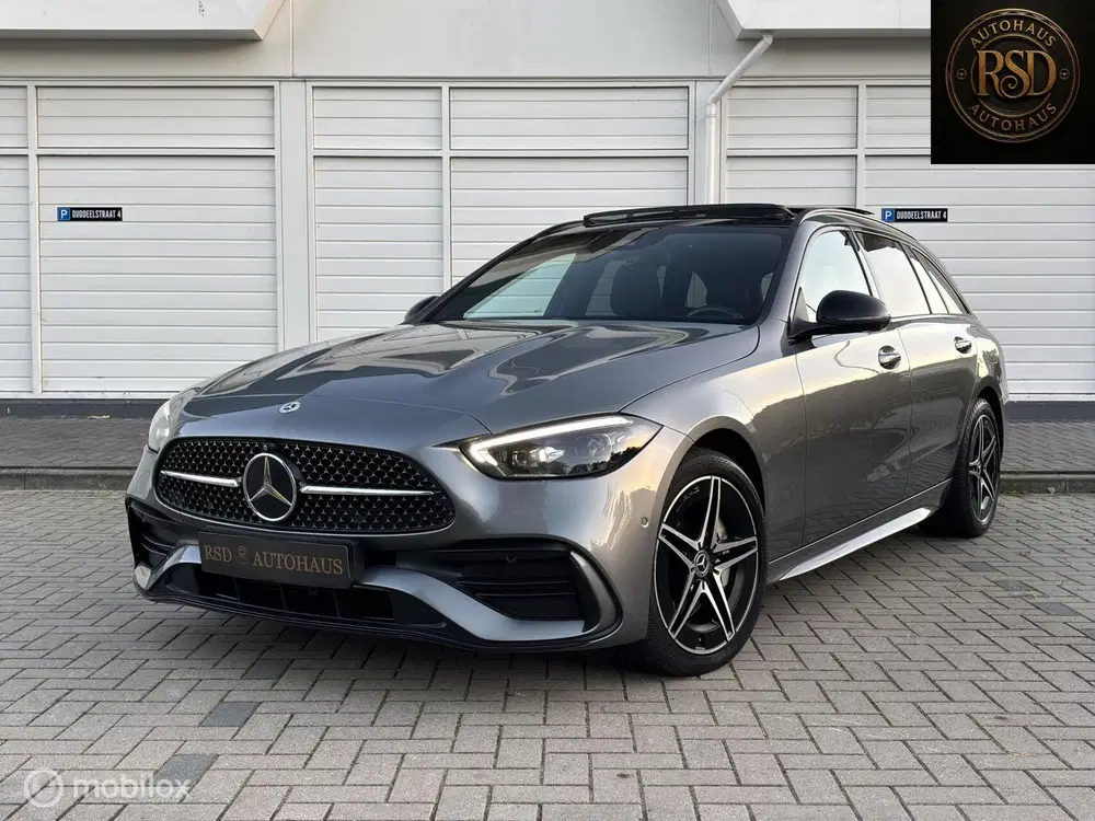 Mercedes-Benz C-Klasse Mercedes C-klasse Estate 300 e AMG Pano lu uit 2022