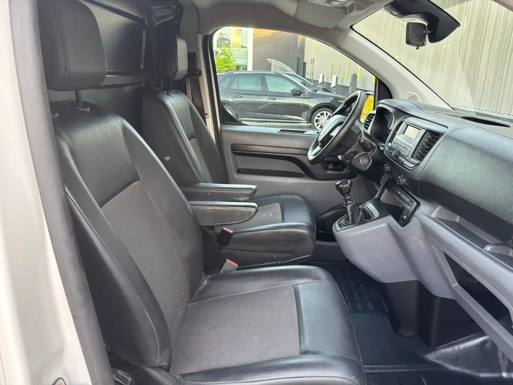 Peugeot Expert 231L GB 1.5 Bluehdi 100pk 44dkm NAP uit 2021, foto 14