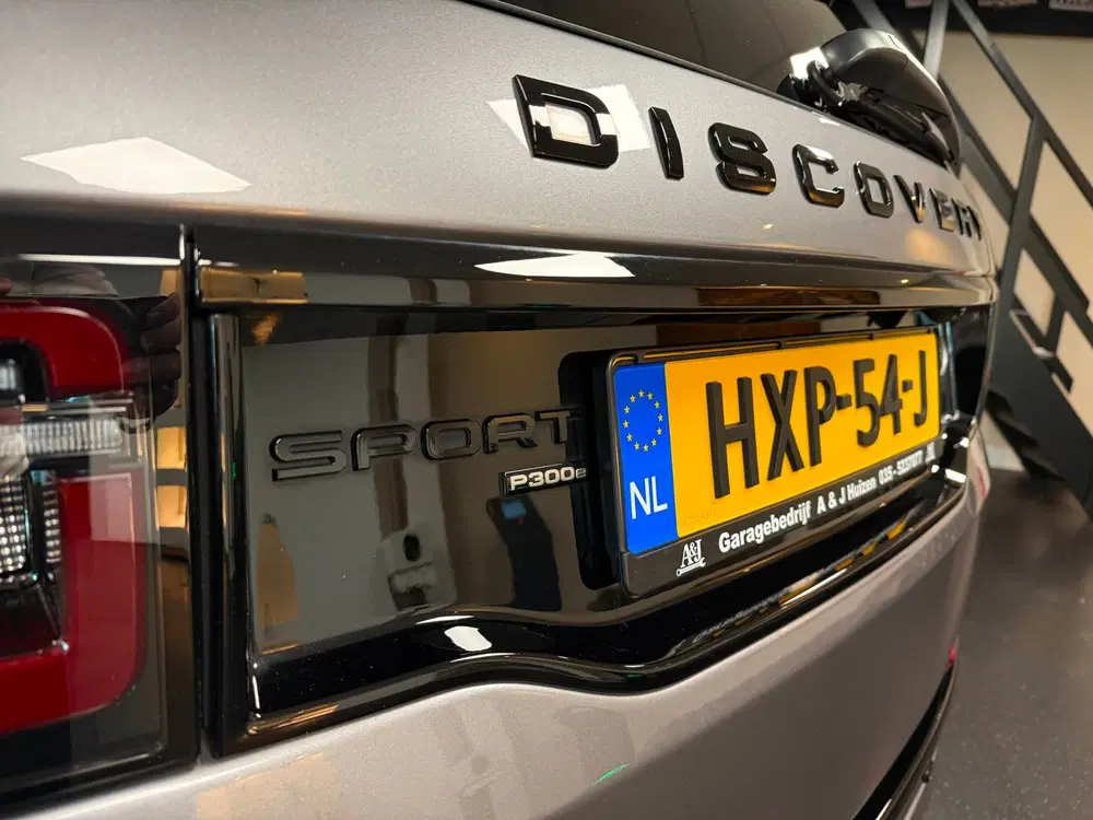 Land Rover Discovery Sport P300e 1.5 R-Dynamic HSE *309Pk* T uit 2021, foto 15