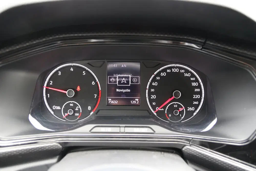 Volkswagen T-Cross 1.0 TSI Life Business uit 2020, foto 11