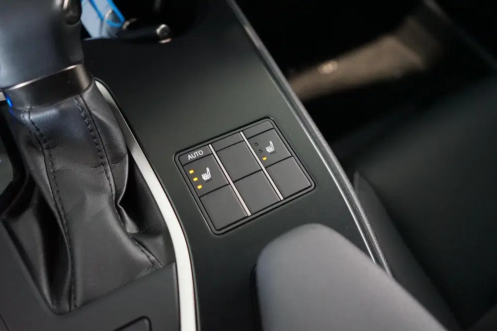Lexus UX 250h F Sport LEDER uit 2023, foto 12