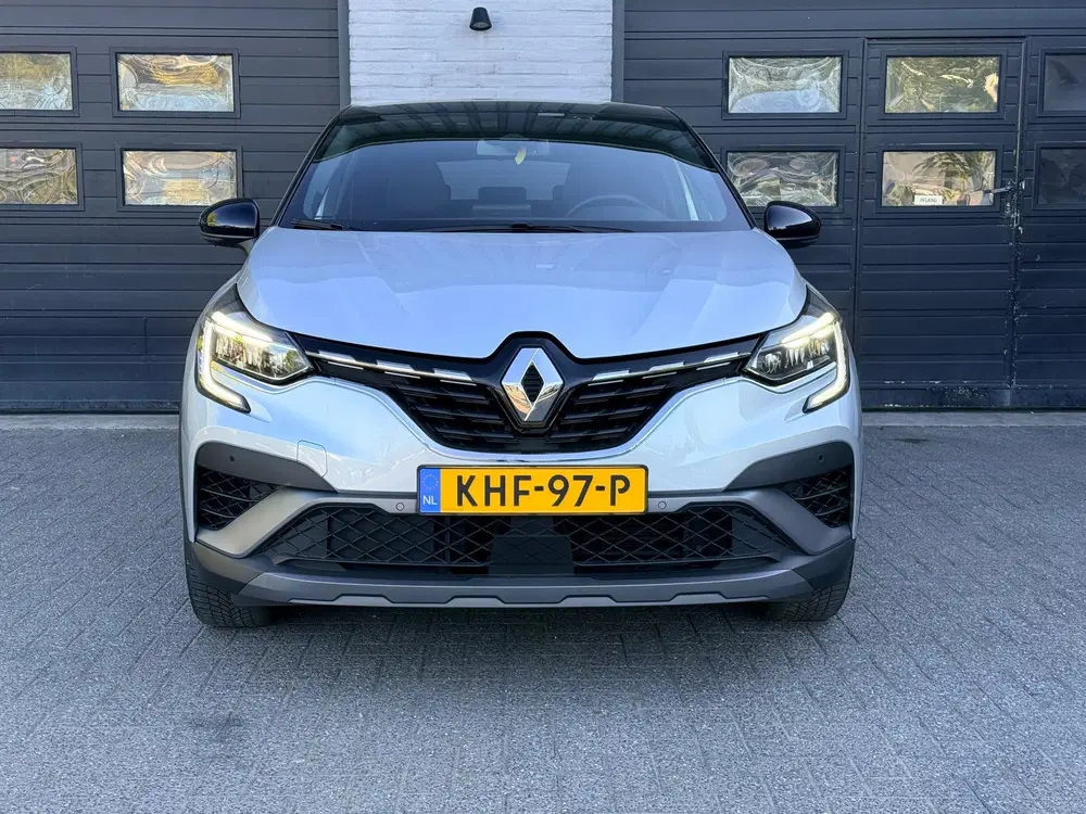 Renault Captur 1.6 E-Tech Plug-in Hybrid 160 R.S. Line uit 2021, foto 2