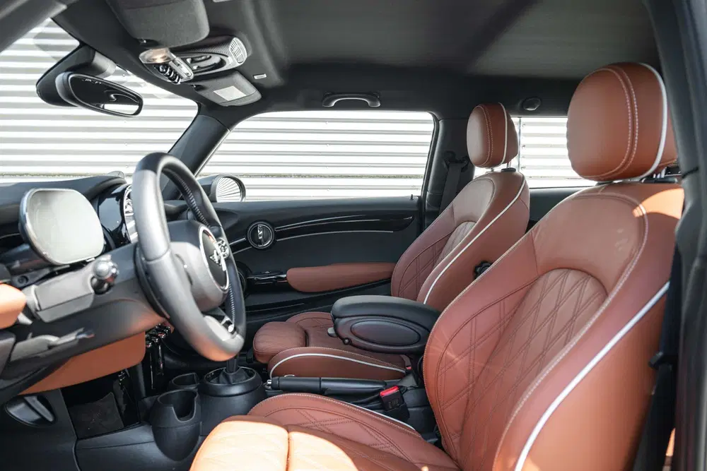 Mini Hatchback Cooper S Rockingham GT JCW Automaat uit 2023, foto 3