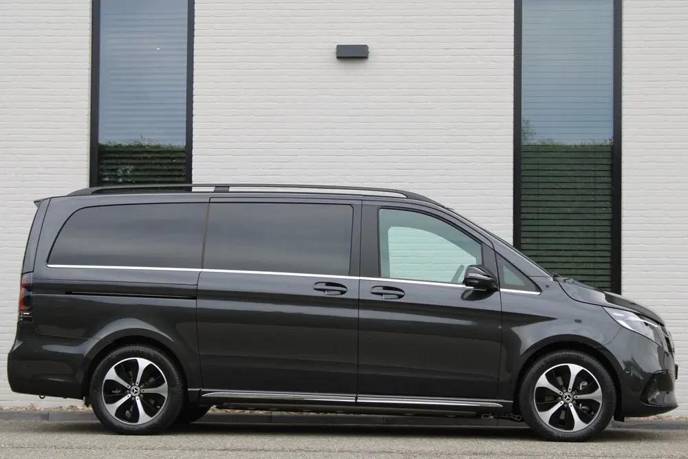 Mercedes-Benz EQV 300 L2 uit 2024, foto 5