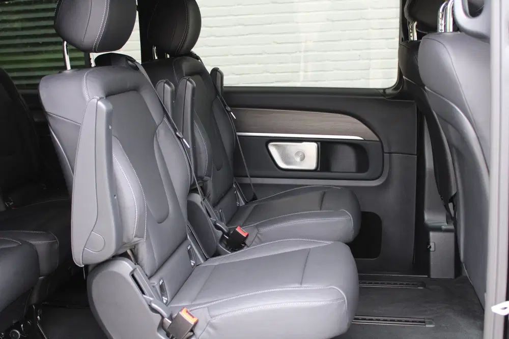 Mercedes-Benz EQV 300 L2 uit 2024, foto 8