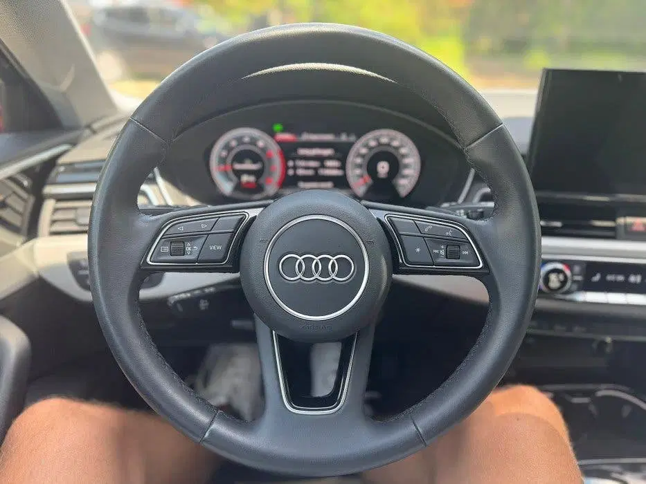 Audi A4 35 TFSI Advanced Edition Digi dash uit 2023, foto 11