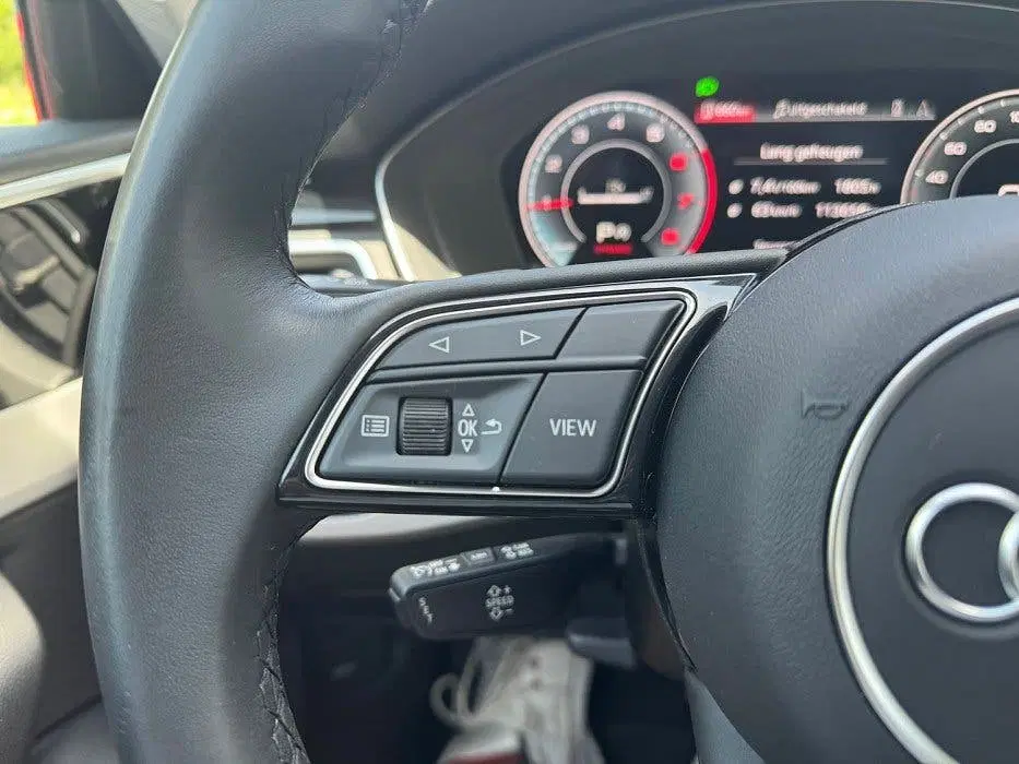 Audi A4 35 TFSI Advanced Edition Digi dash uit 2023, foto 12