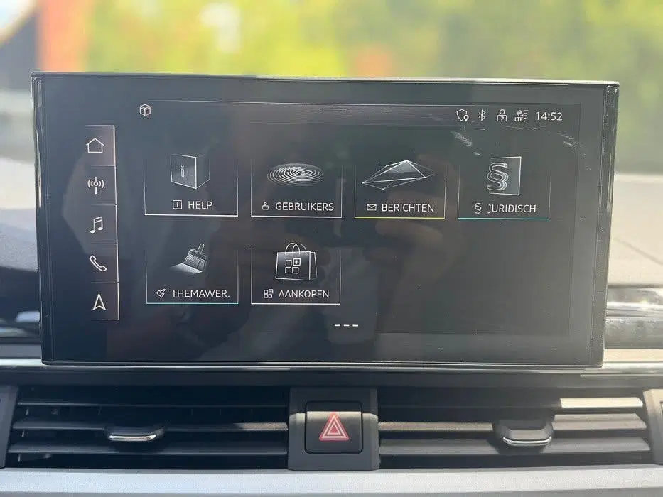 Audi A4 35 TFSI Advanced Edition Digi dash uit 2023, foto 14