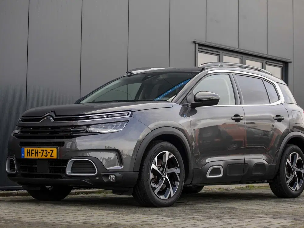 Citroën C5 Aircross Citroen C5 Aircross 1.6 Plug-in Hybrid 225 uit 2022, foto 11