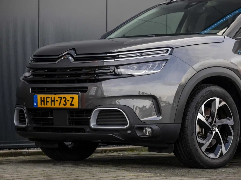 Citroën C5 Aircross Citroen C5 Aircross 1.6 Plug-in Hybrid 225 uit 2022, foto 13