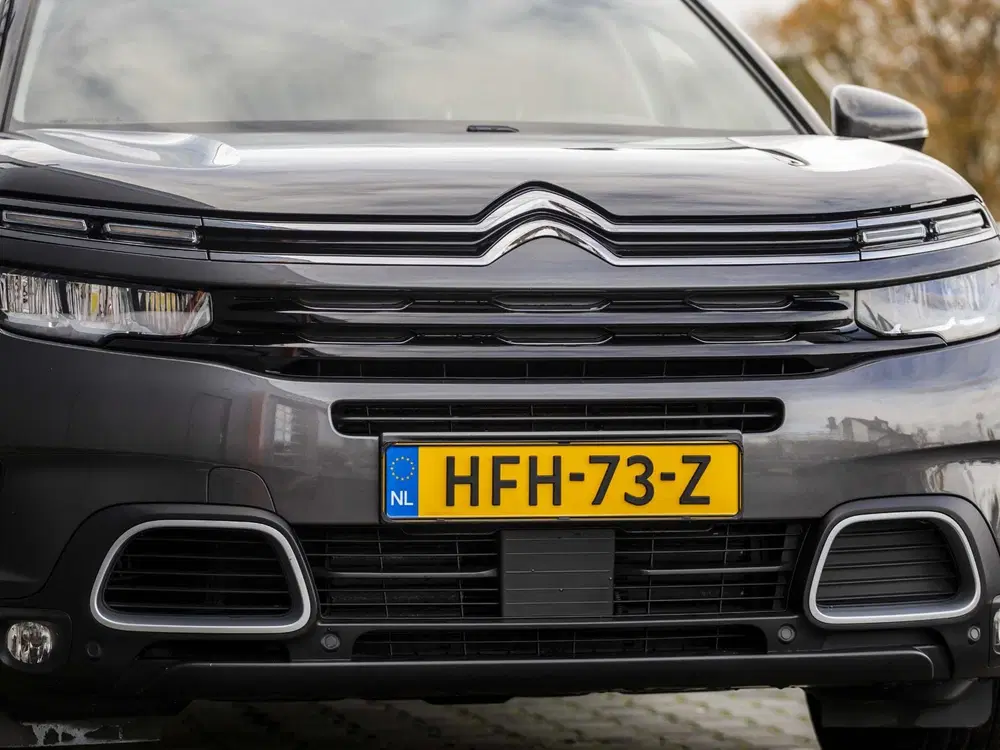 Citroën C5 Aircross Citroen C5 Aircross 1.6 Plug-in Hybrid 225 uit 2022, foto 14