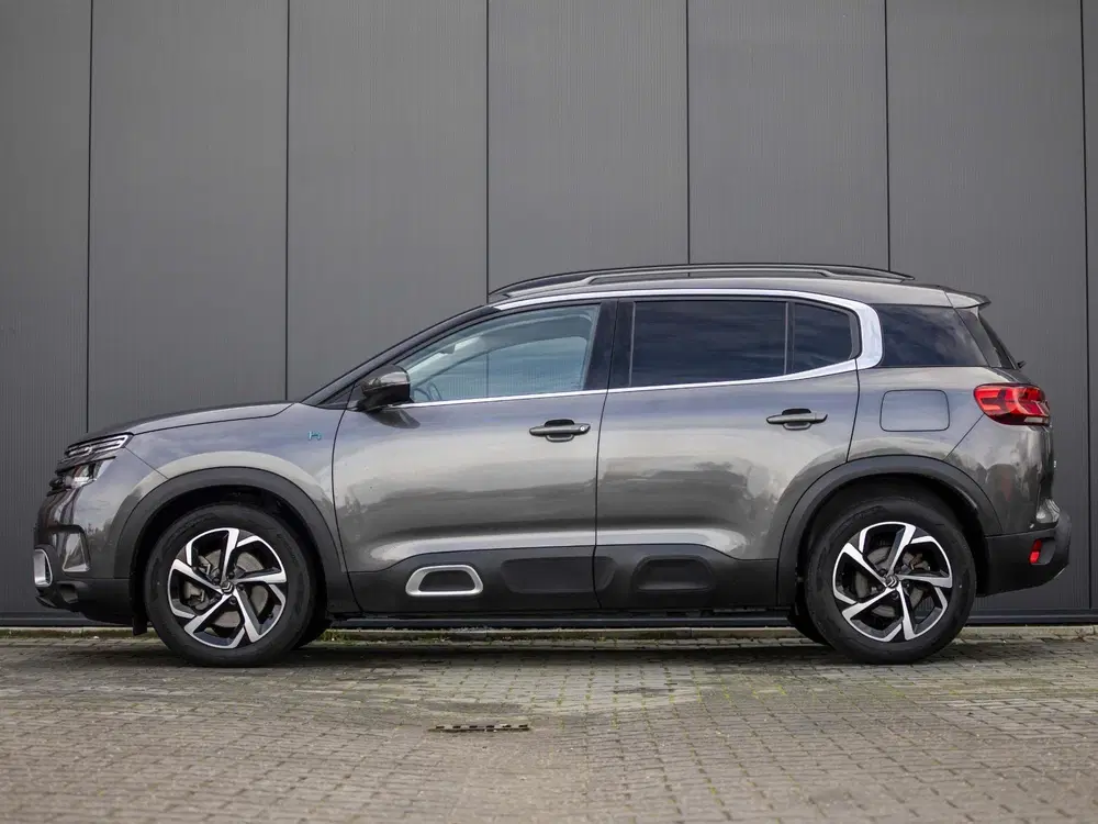 Citroën C5 Aircross Citroen C5 Aircross 1.6 Plug-in Hybrid 225 uit 2022, foto 9