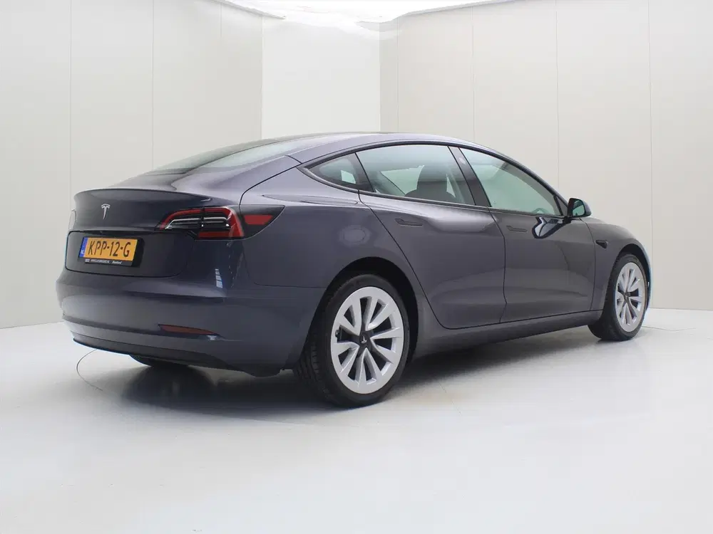 Tesla Model 3 Standard RWD Plus FACELIFT 94% SoH [ AMD R uit 2022, foto 2