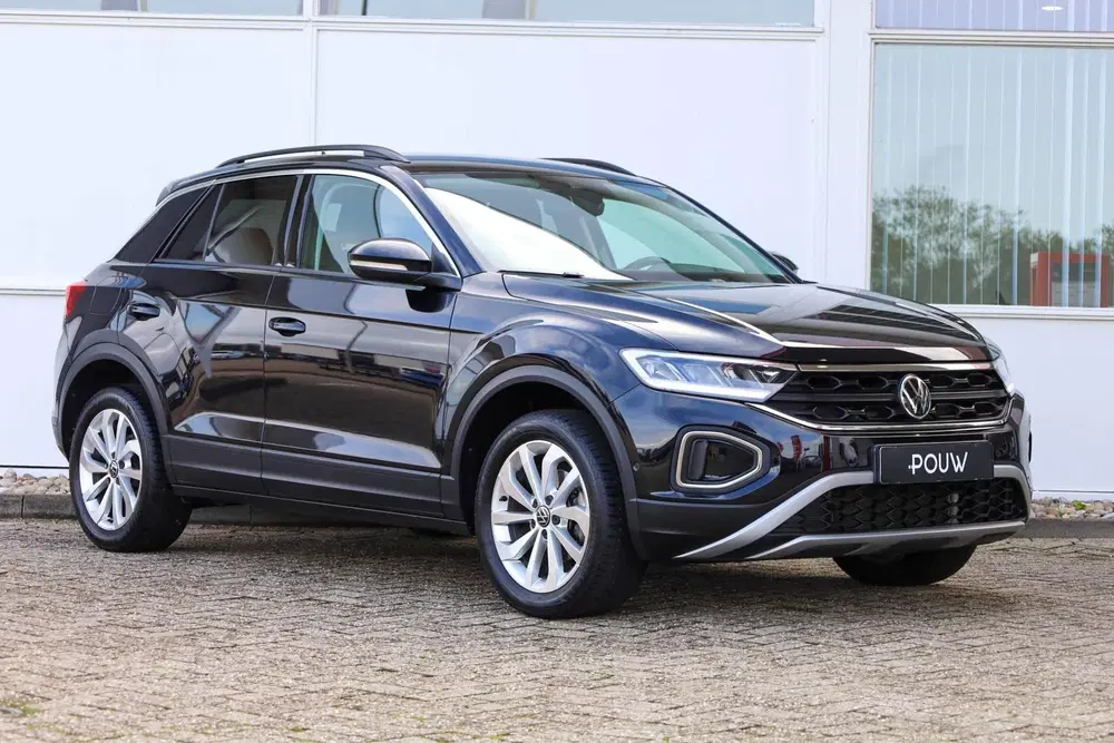 Volkswagen T-Roc 1.5 TSI 150pk DSG Life Edition uit 2024, foto 9