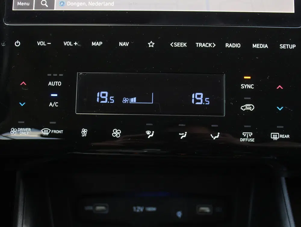 Hyundai TUCSON 1.6 T-GDI PHEV Comfort Smart 4WD CARPLAY uit 2023, foto 14