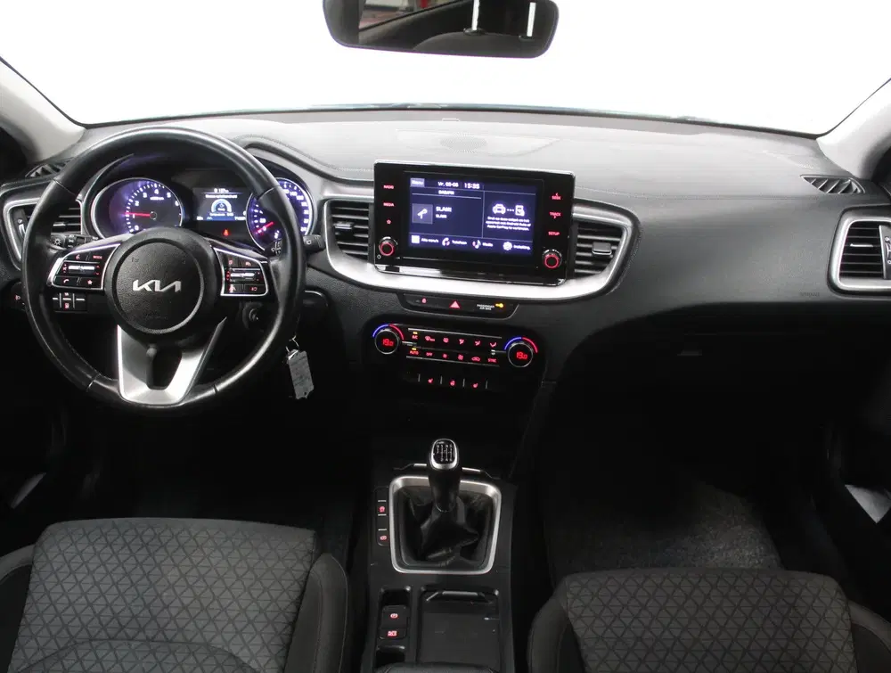 Kia Ceed 1.0 T-GDi DynamicLine CLIMATE uit 2023, foto 5