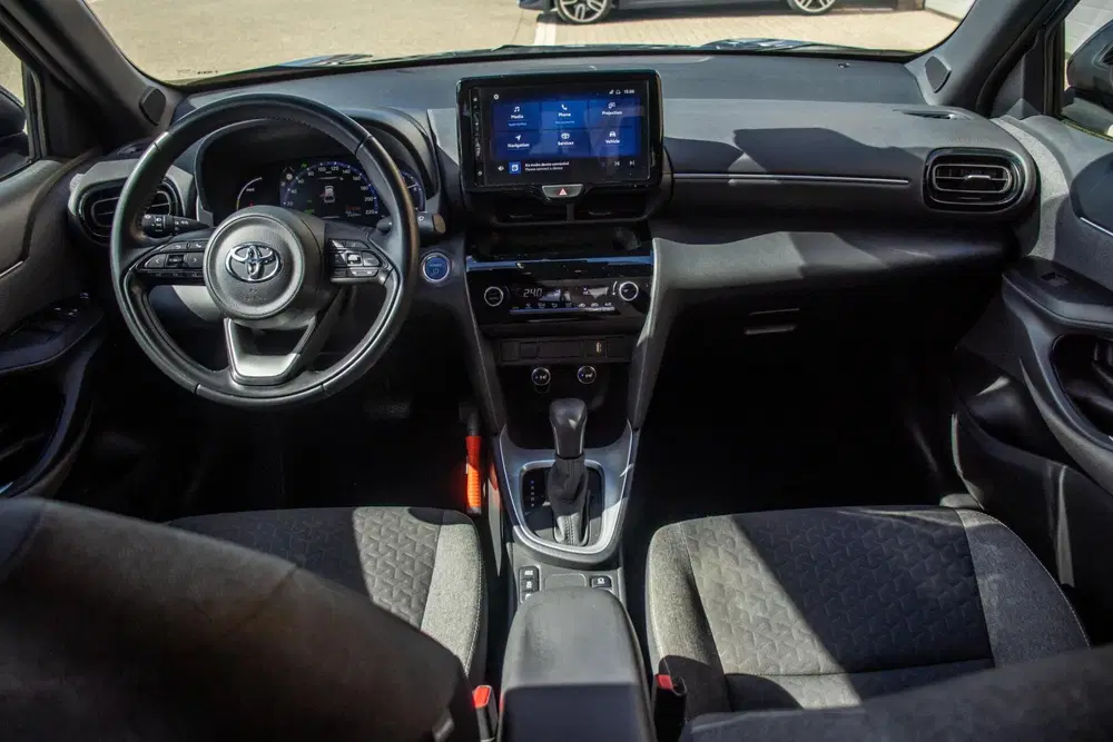 Toyota Yaris Cross 1.5 Hybrid First Edition uit 2021, foto 12