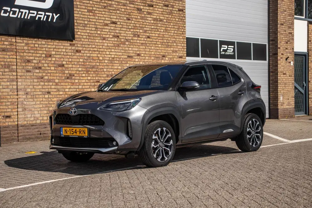 Toyota Yaris Cross 1.5 Hybrid First Edition uit 2021, foto 2