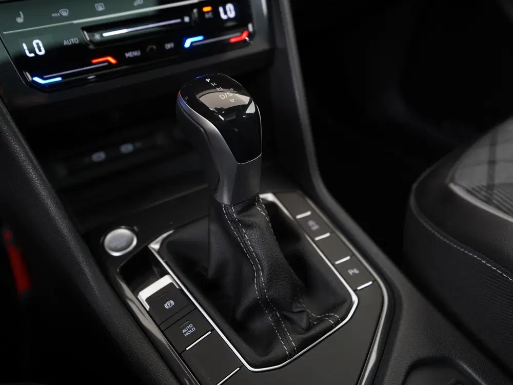 Volkswagen Tiguan Allspace 1.5 TSI R-Line DSG uit 2022, foto 11