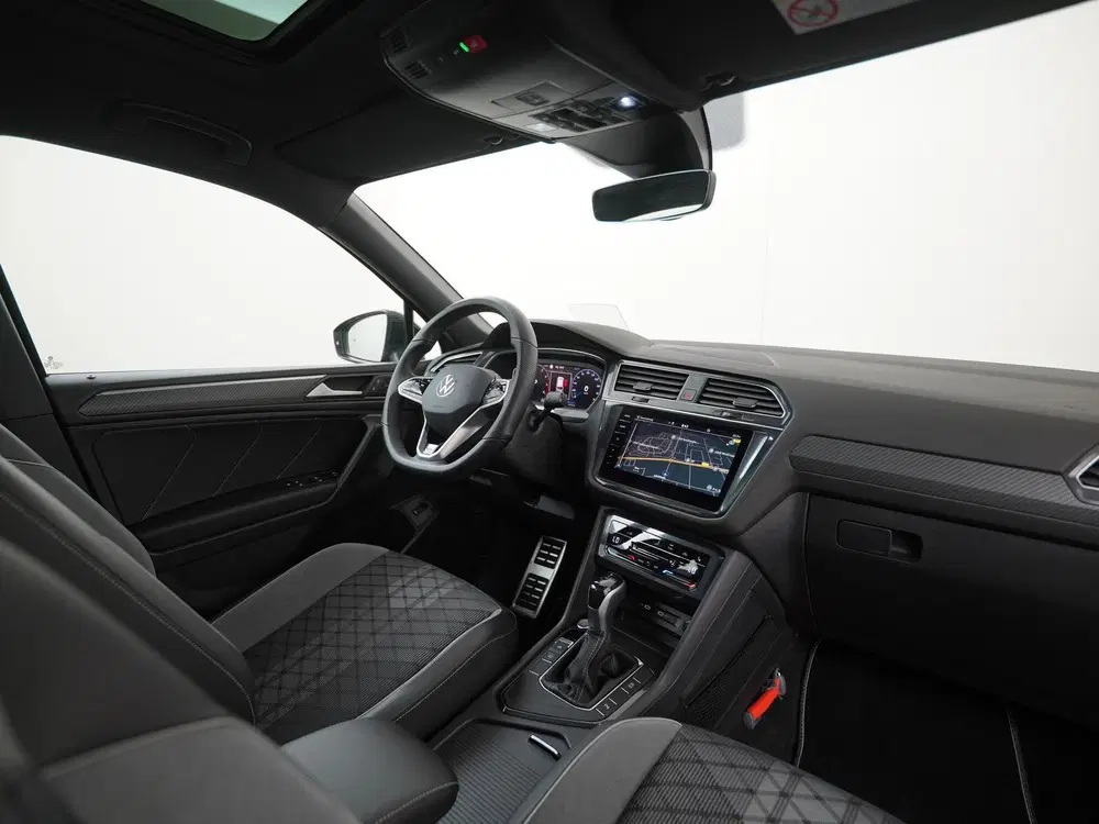 Volkswagen Tiguan Allspace 1.5 TSI R-Line DSG uit 2022, foto 2