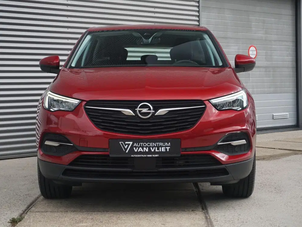 Opel Grandland 1.6 Turbo Hybrid Business Edition uit 2021, foto 3