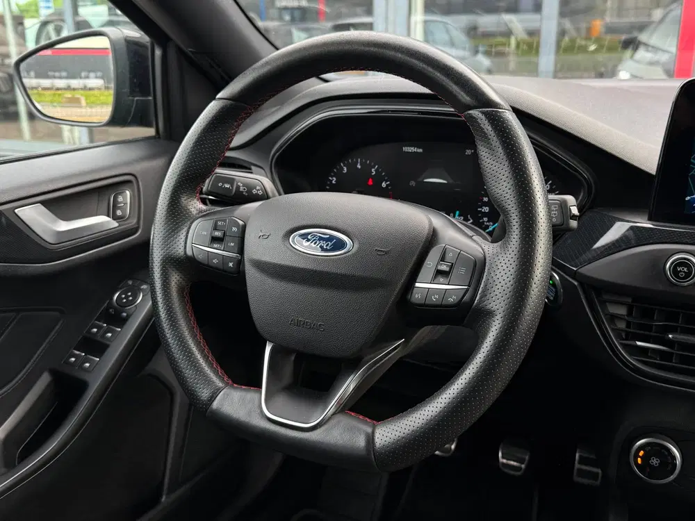 Ford Focus 1.0 EcoBoost ST Line Business uit 2020, foto 12