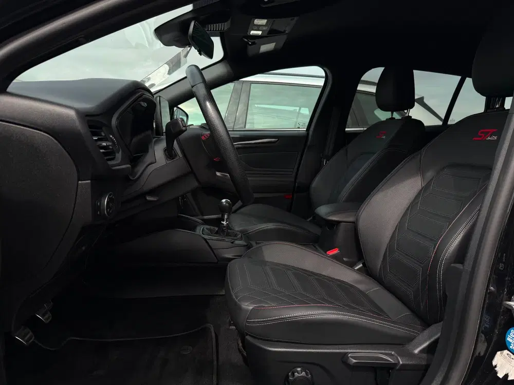 Ford Focus 1.0 EcoBoost ST Line Business uit 2020, foto 3