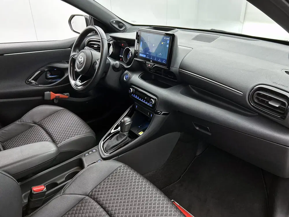Toyota Yaris 1.5 Hybrid Executive uit 2023, foto 6