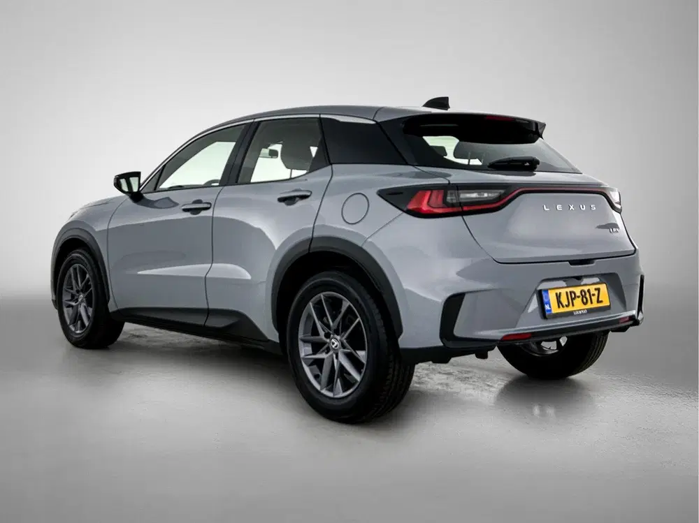 Lexus LBX 2WD uit 2025, foto 14