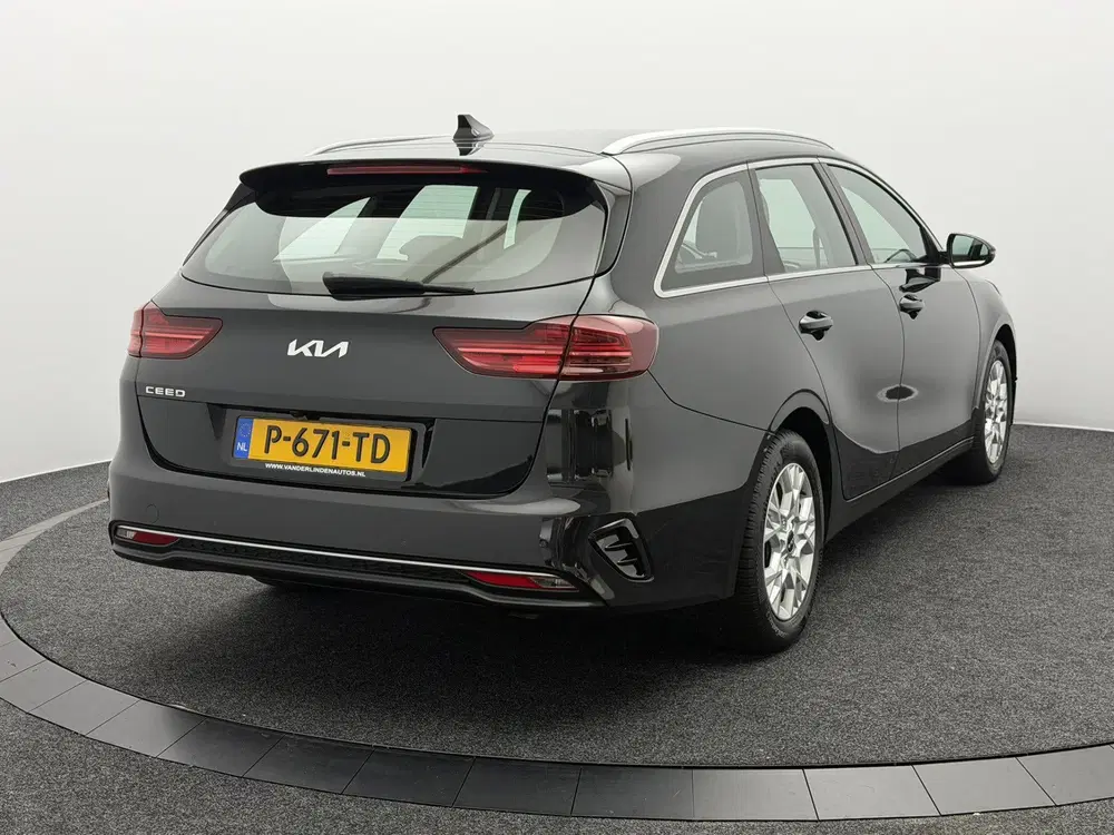 Kia Ceed 1.0 T-GDi DynamicLine uit 2022, foto 4