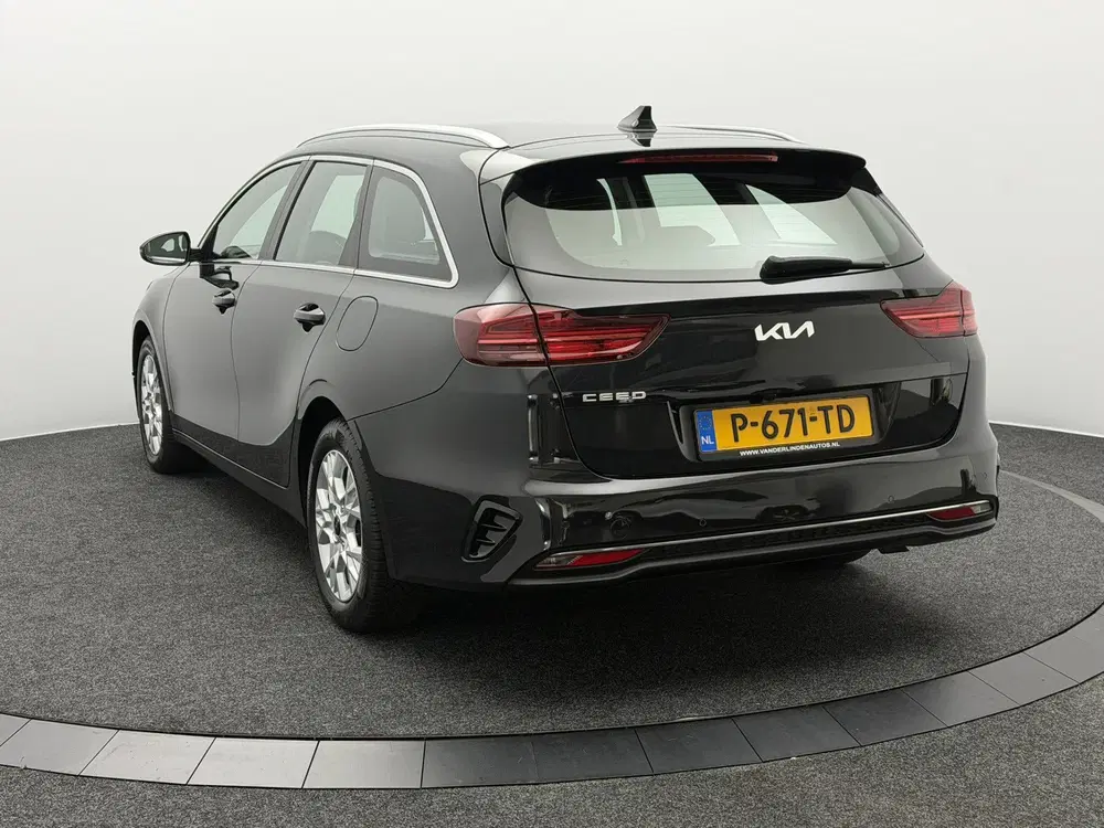 Kia Ceed 1.0 T-GDi DynamicLine uit 2022, foto 6