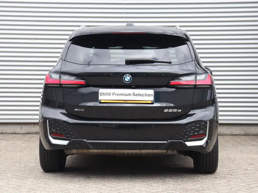 BMW 2-serie Active Tourer 225e xDrive uit 2023, foto 4