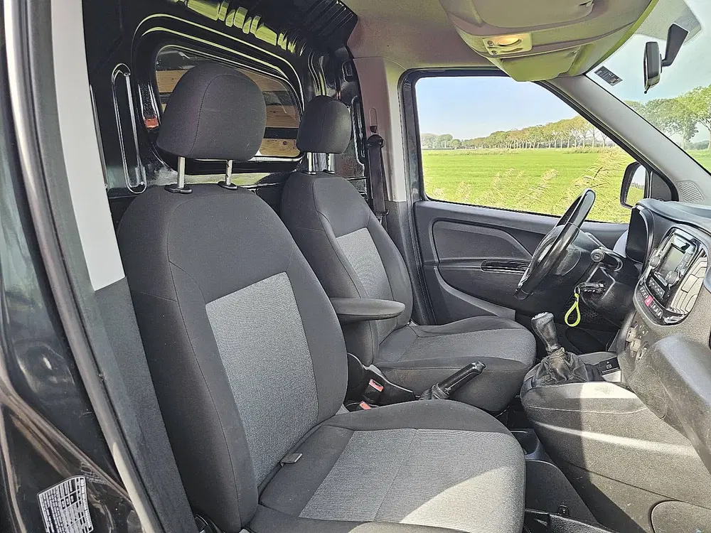 Fiat Doblo 1.3 ac euro6 uit 2020, foto 7