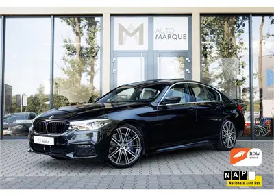 BMW 5-serie Sedan 530i Aut. High Executive uit 2020