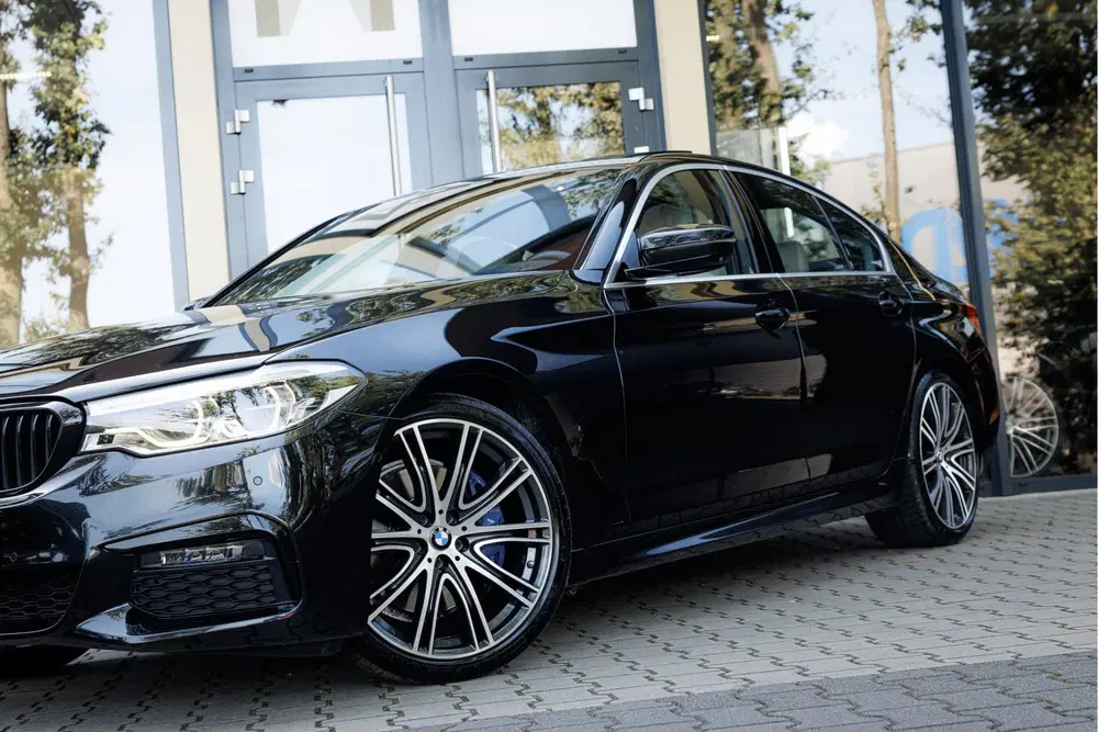 BMW 5-serie Sedan 530i Aut. High Executive uit 2020, foto 11