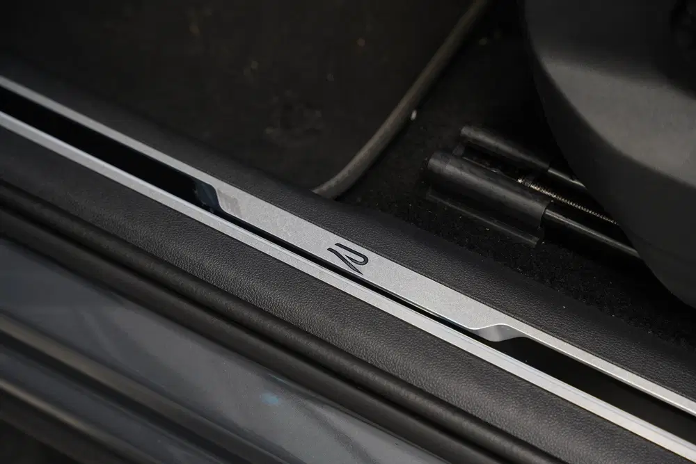 Volkswagen Tiguan 1.4 TSI eHybrid R-Line Business ACC Pano E uit 2023, foto 11