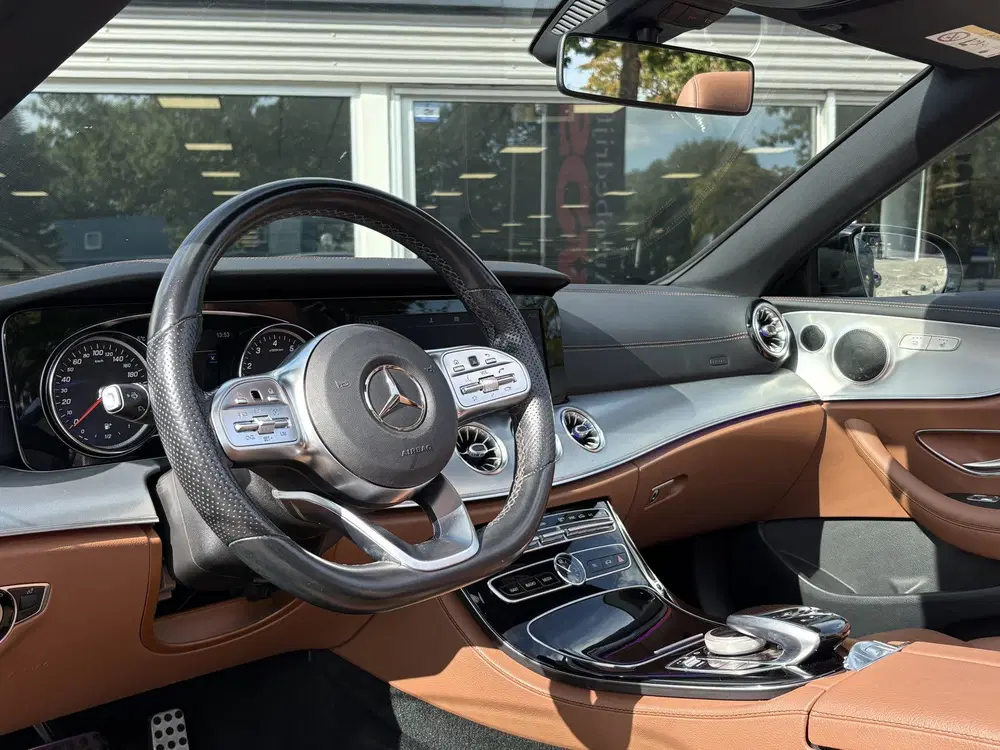 Mercedes-Benz E-Klasse 200 AMG-Line uit 2020, foto 2