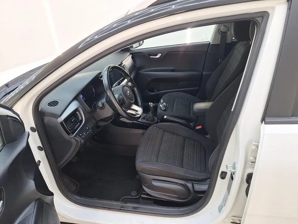Kia Stonic 1.0 T-GDi 100PK DynamicPlusLine TWO-TONE uit 2019, foto 4