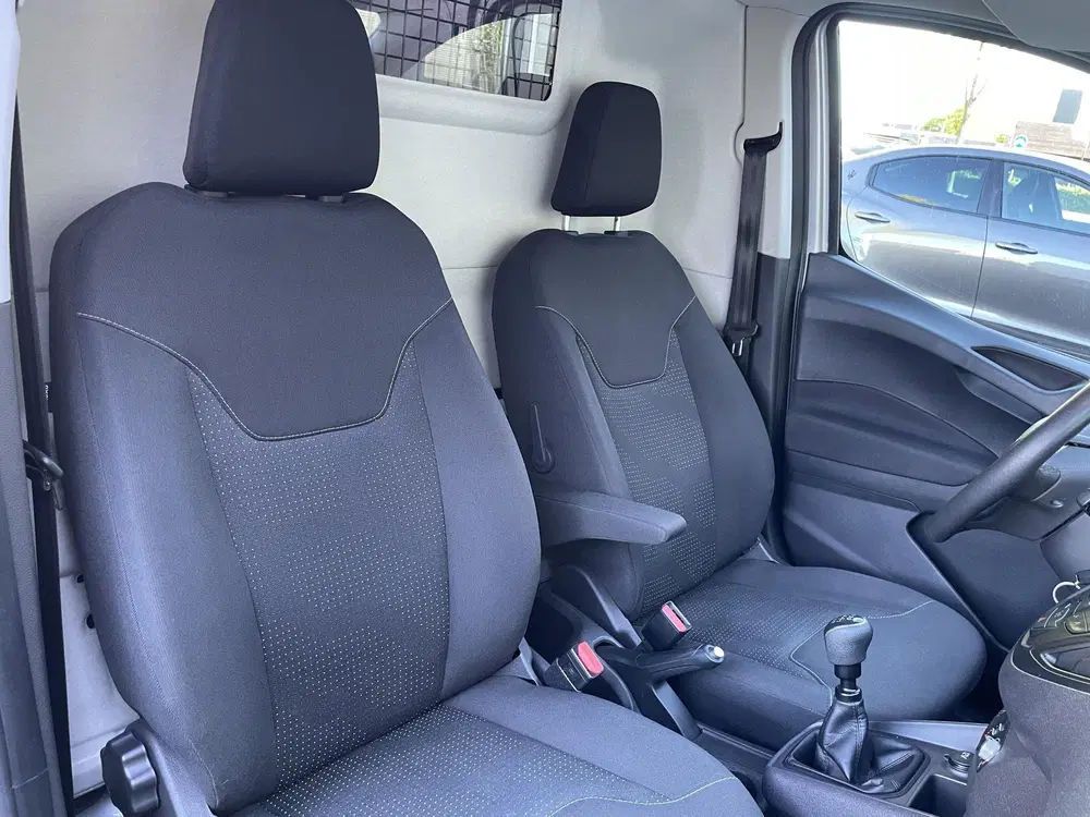 Ford Transit Courier 1.0 Trend EcoBoost S&S Nieuwstaat. uit 2020, foto 15