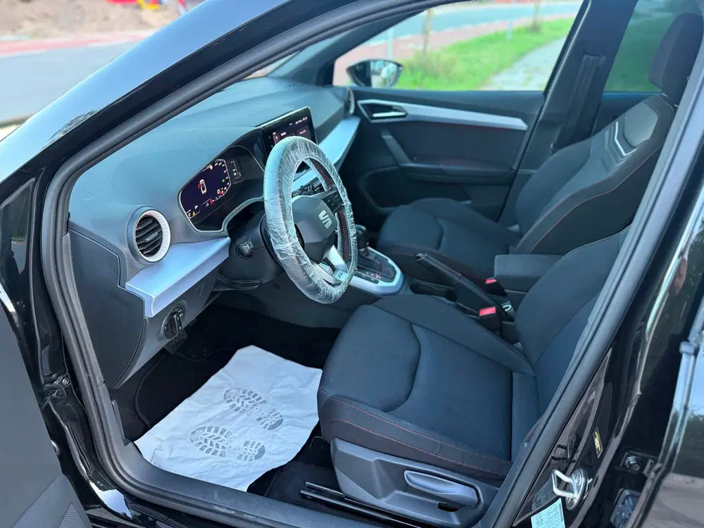 SEAT Arona 1.0 EcoTSI FR Anniversary AUTOMAAT AIRCO C uit 2024, foto 9