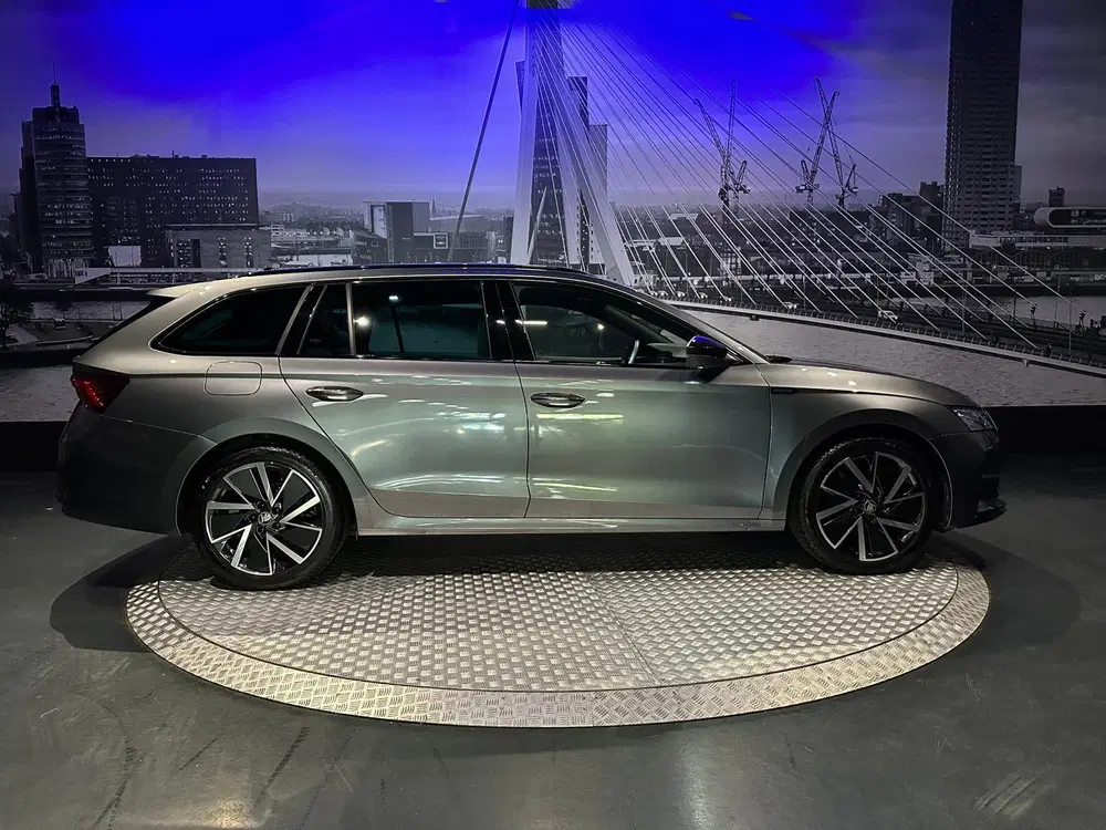 Skoda Octavia 1.5 TSI MHEV Sportline Tour*Pano*Keyless uit 2025, foto 2