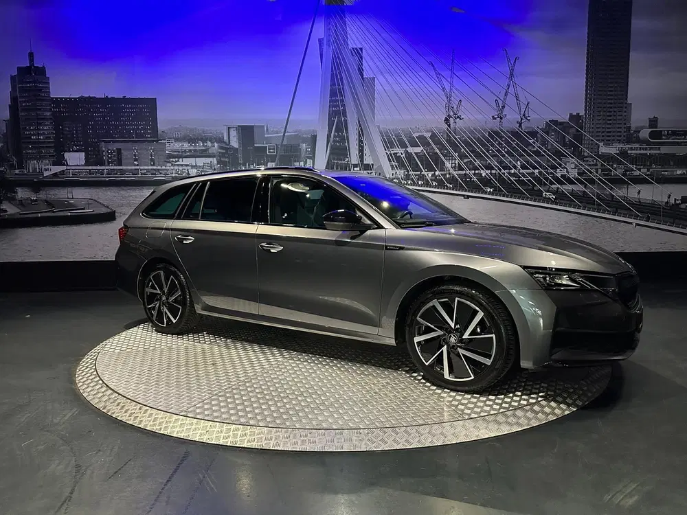 Skoda Octavia 1.5 TSI MHEV Sportline Tour*Pano*Keyless uit 2025, foto 3