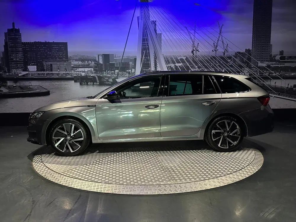 Skoda Octavia 1.5 TSI MHEV Sportline Tour*Pano*Keyless uit 2025, foto 8