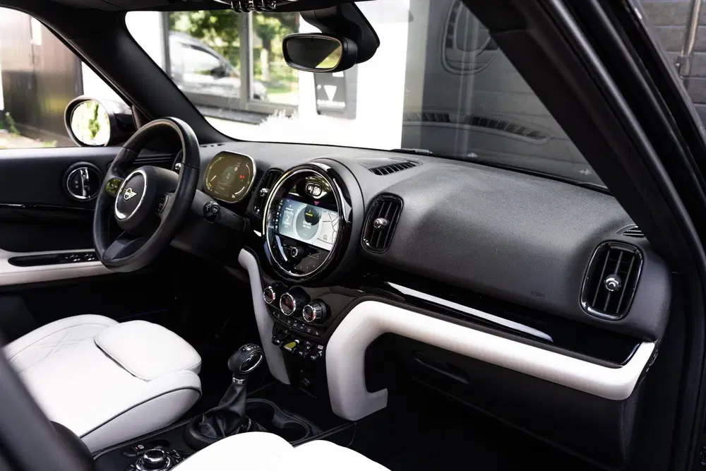 Mini Countryman 1.5 Cooper S E ALL4 Panoramadak Carplay uit 2022, foto 13