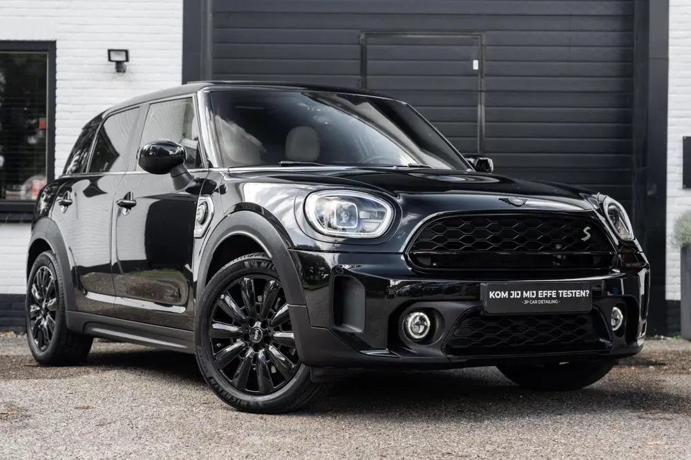 Mini Countryman 1.5 Cooper S E ALL4 Panoramadak Carplay uit 2022, foto 2