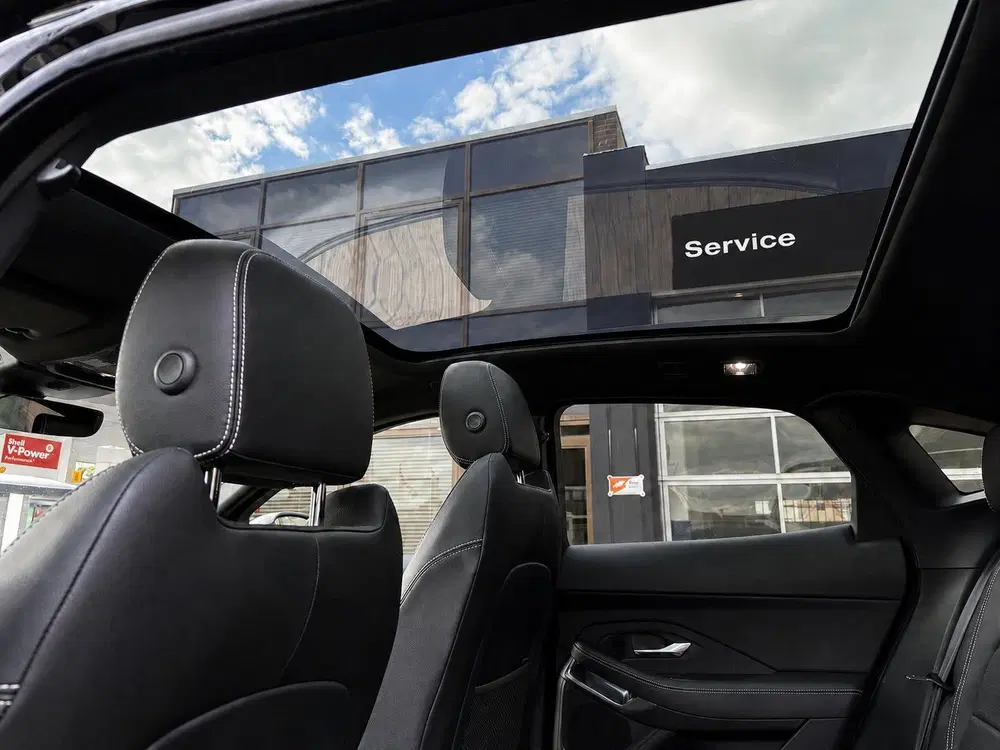 Jaguar E-Pace 2.0 P250 AWD R-Dynamic SE uit 2020, foto 11
