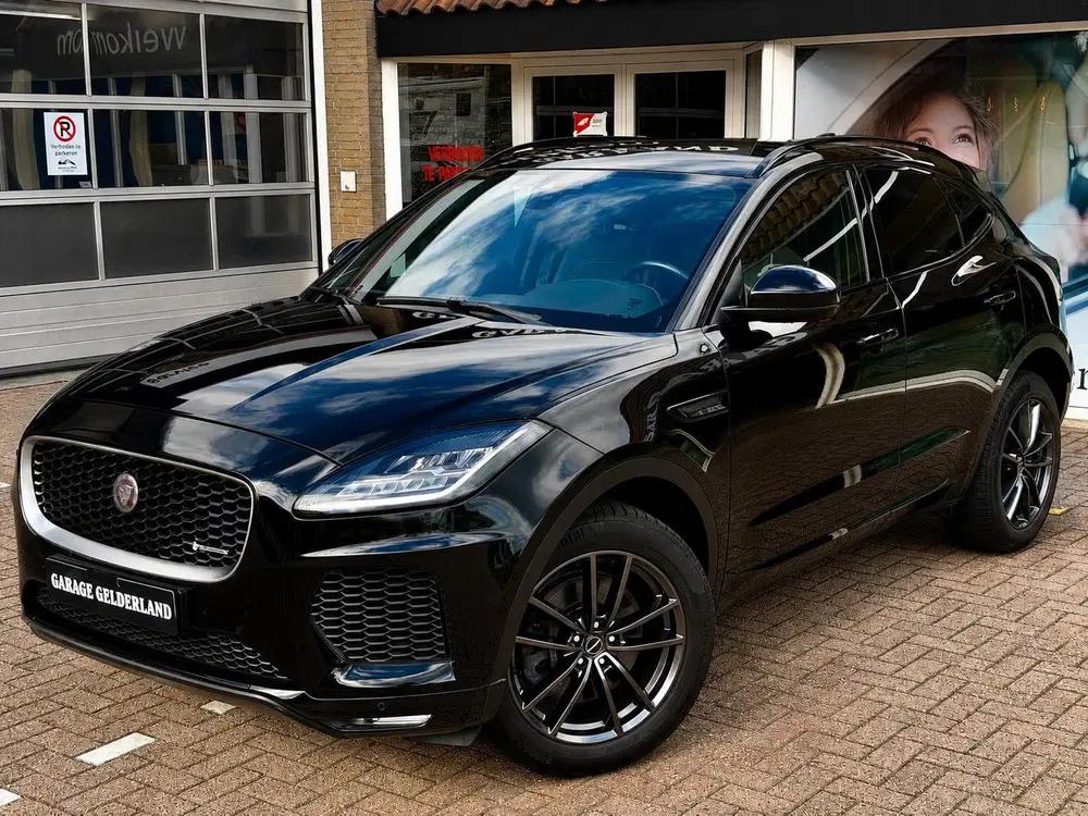 Jaguar E-Pace 2.0 P250 AWD R-Dynamic SE uit 2020, foto 2