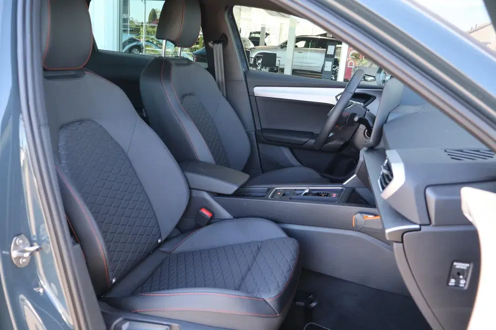 SEAT Leon 1.5 TSI 204pk e-Hybrid FR Business uit 2026, foto 4